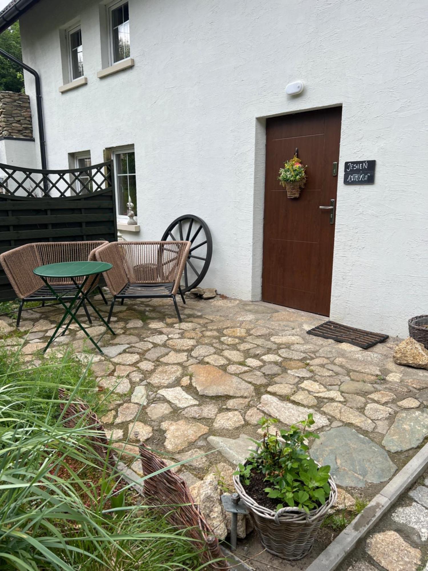Apartamenty 3 Pory Roku Komarno Exterior foto